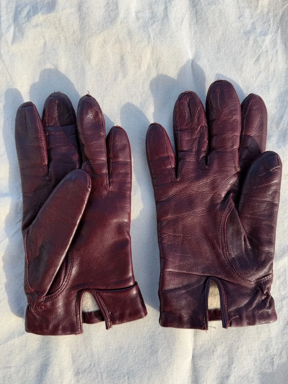 Etienne Aigner Sz 8 Vintage Wool Lined Gloves Classic Minimalist Winter